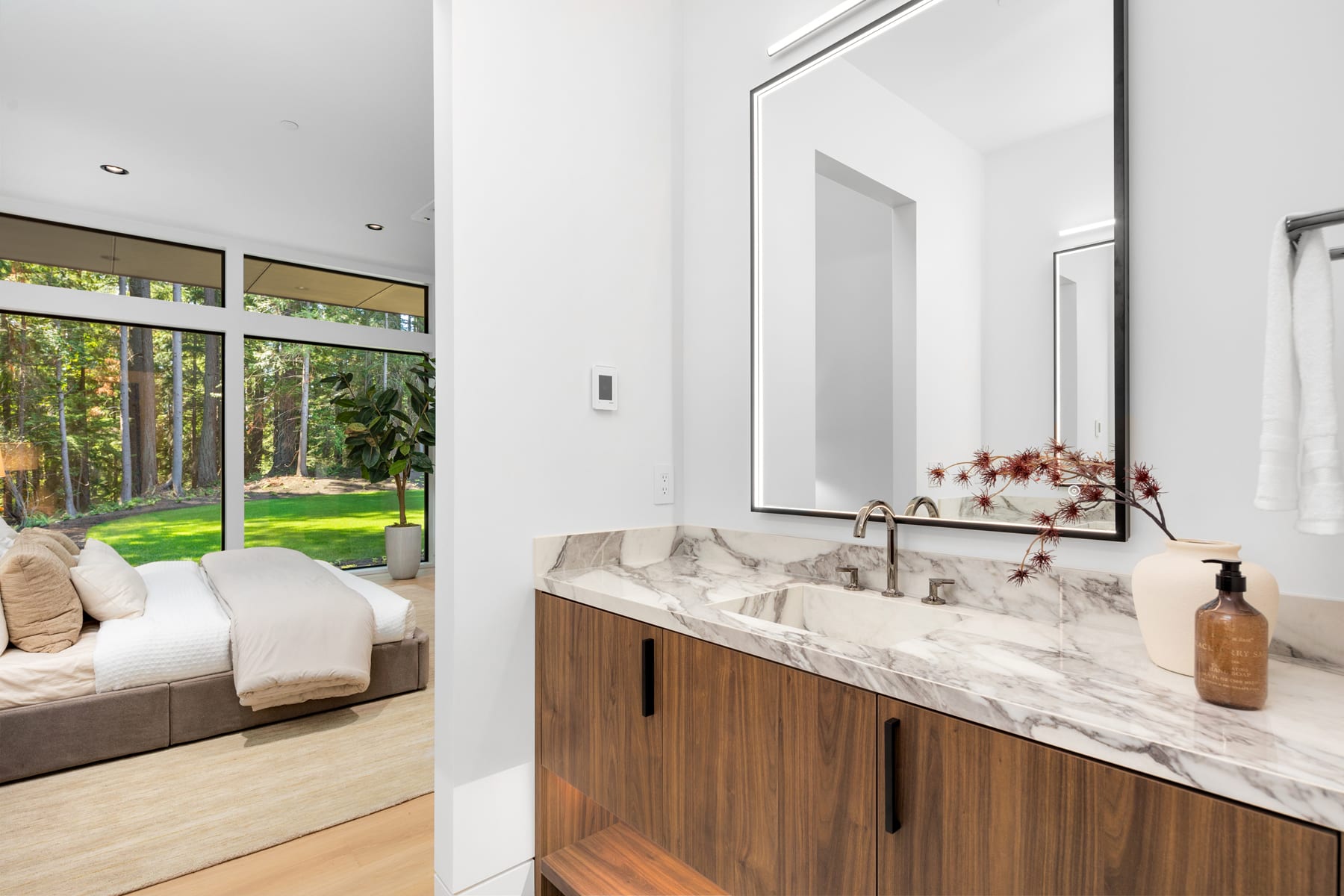 The Enclave, Grand Ridge Drive in Issaquah, gallery image 44