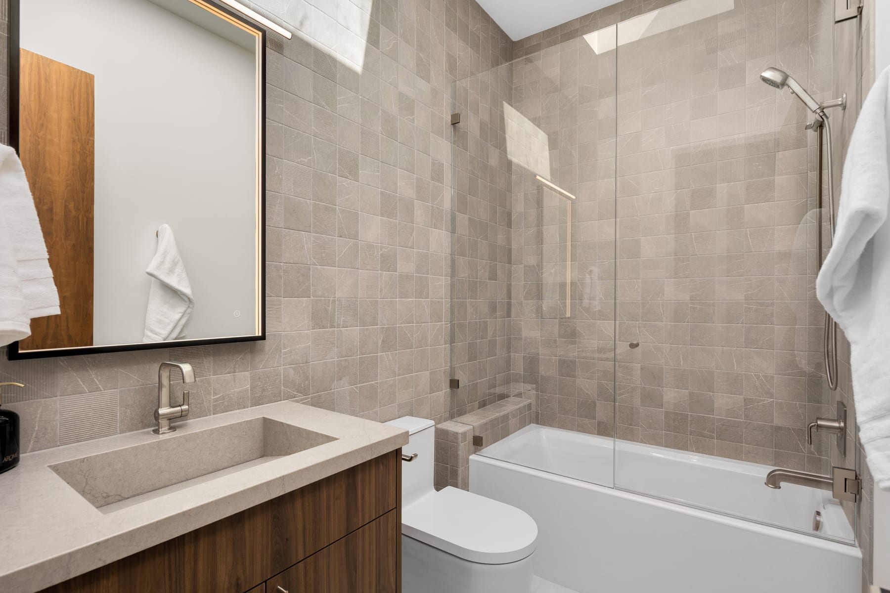 The Enclave, Grand Ridge Drive in Issaquah, gallery image 46