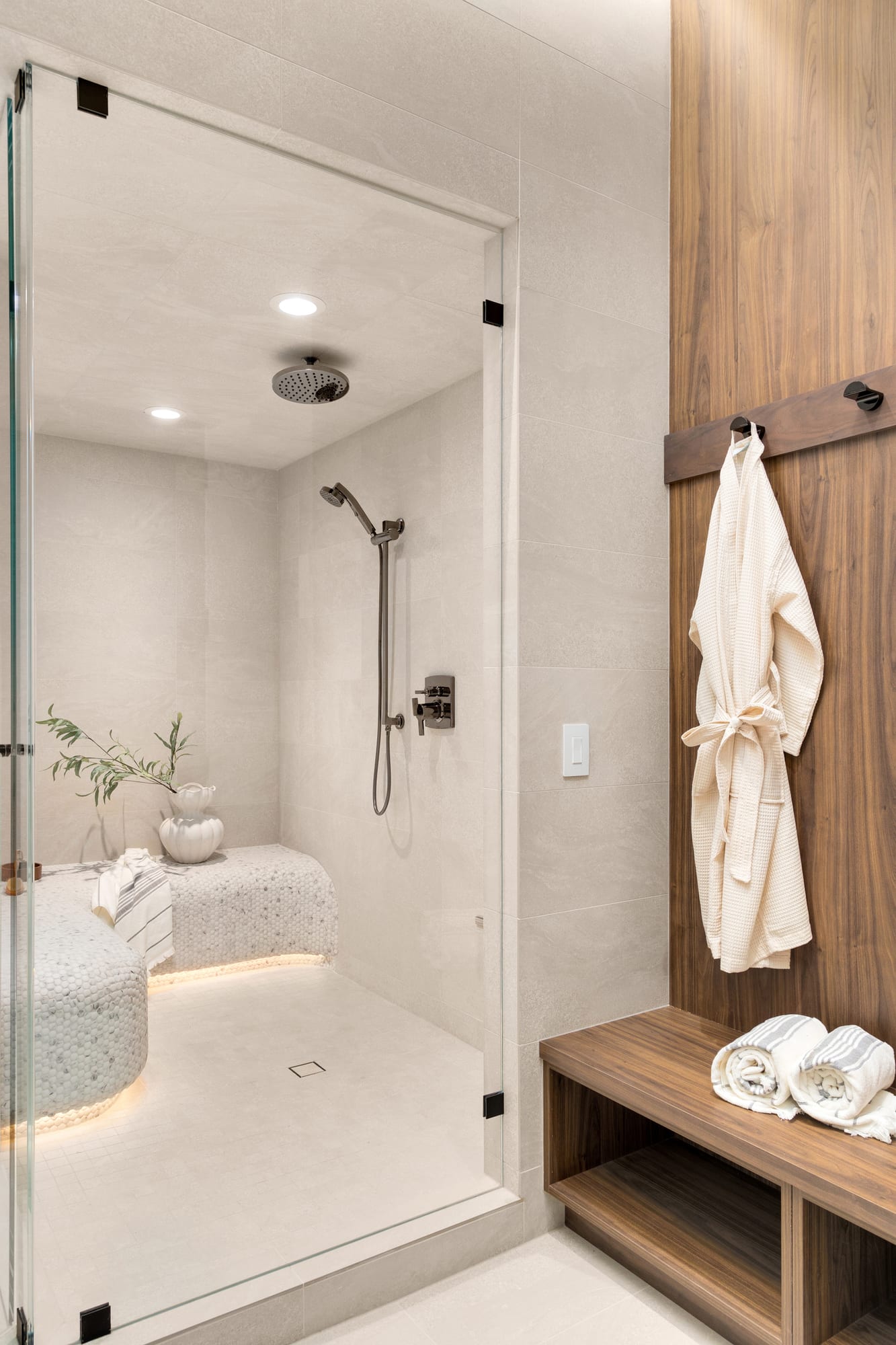 The Enclave, Grand Ridge Drive in Issaquah, gallery image 52