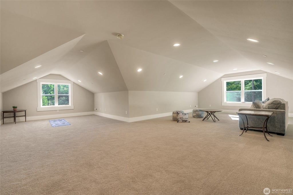 Squak Mountain Residence in Issaquah, gallery image 33