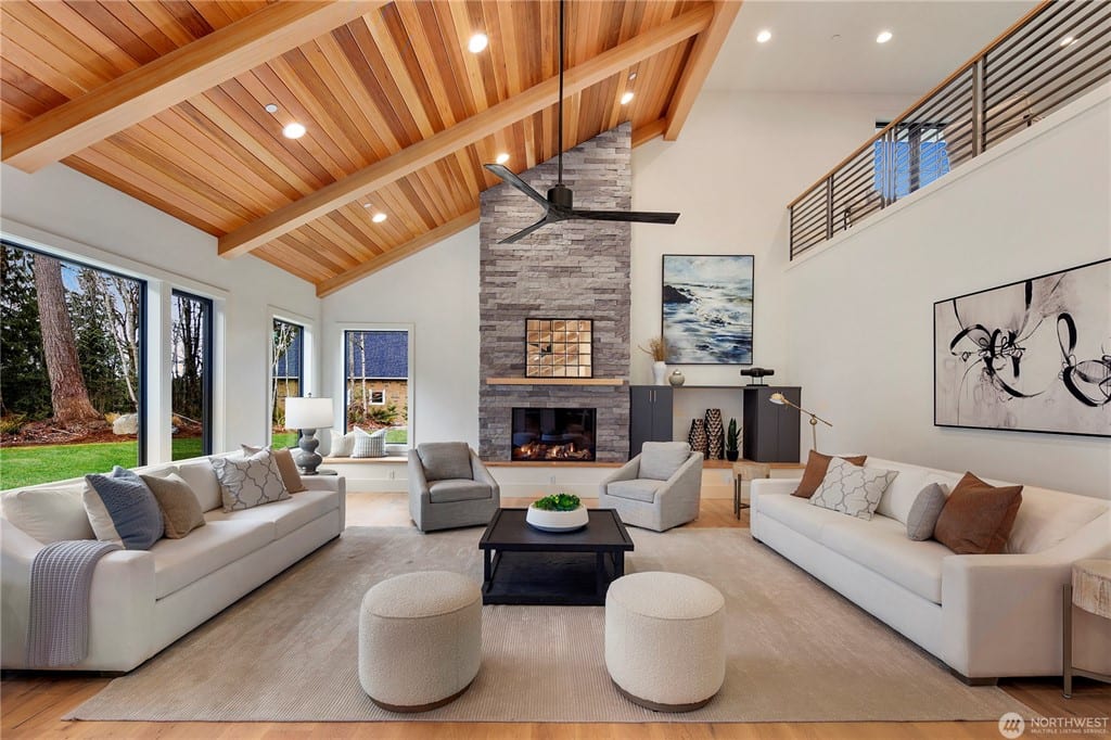 Valley Retreat in Maple Valley, gallery image 4