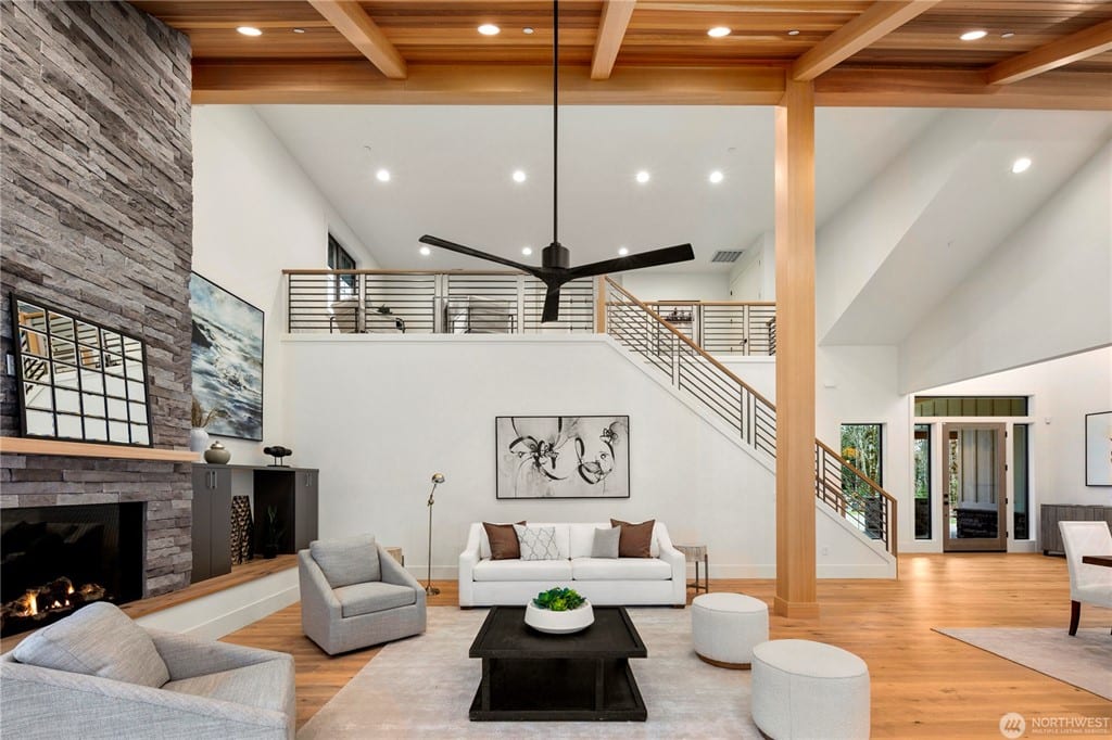 Valley Retreat in Maple Valley, gallery image 5