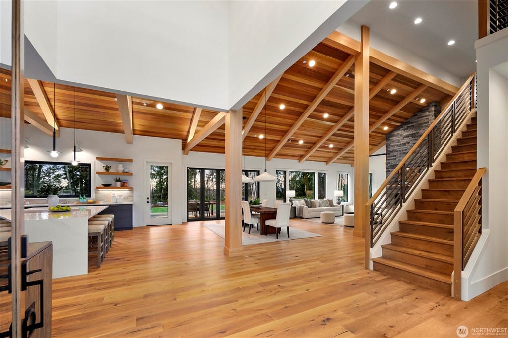 Valley Retreat in Maple Valley, gallery image 8