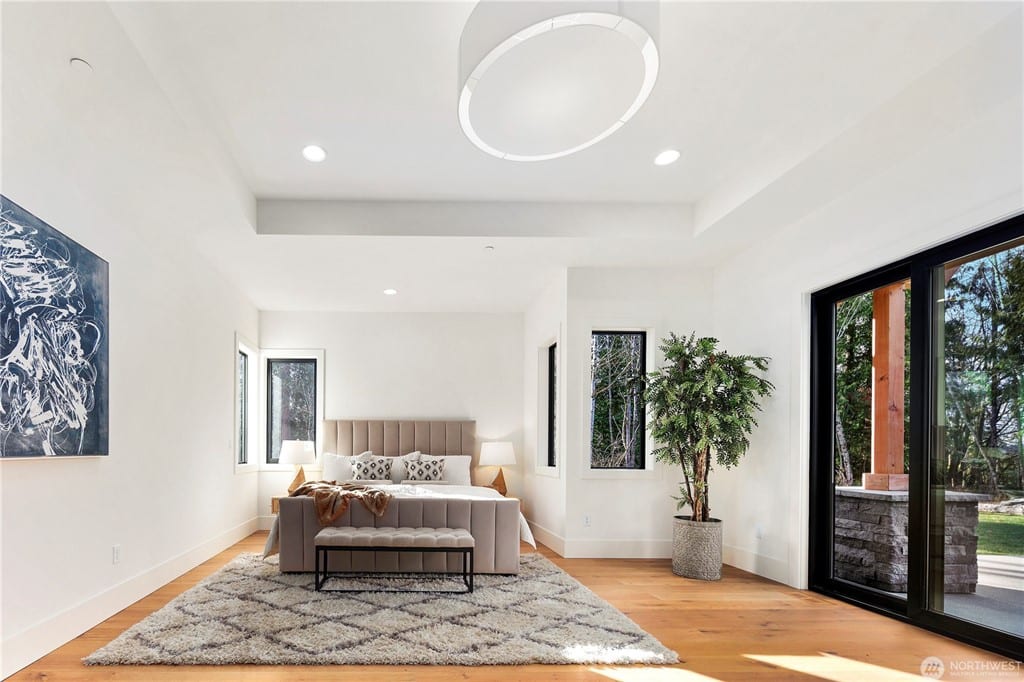 Valley Retreat in Maple Valley, gallery image 18