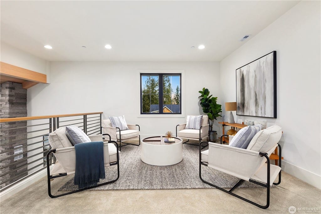 Valley Retreat in Maple Valley, gallery image 28